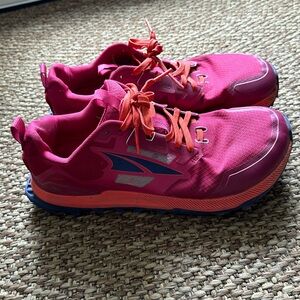 Altra lone peak 7 women’s 9